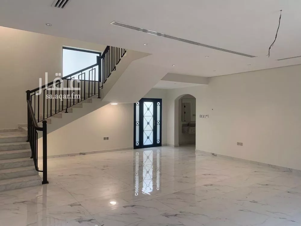 4 bedroom villa in Al Qashlah, Eastern Province 5