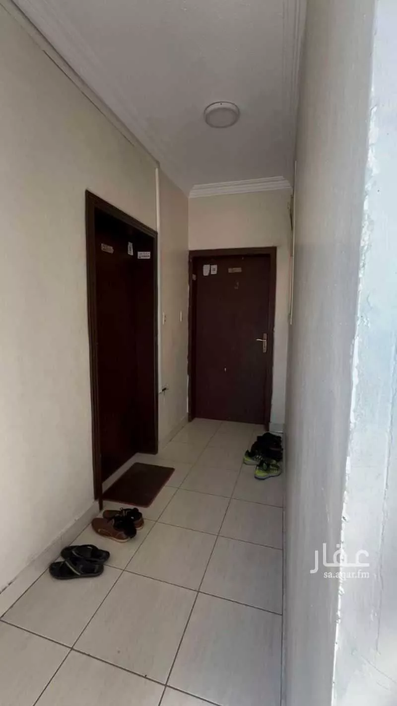 عمارة 232 م² في الثقبة 3