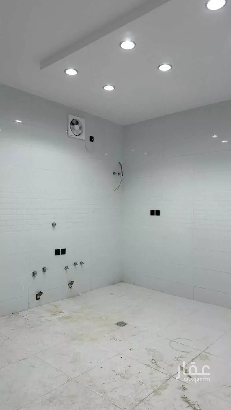 5 bedroom apartment in Warqan, Madinah 6