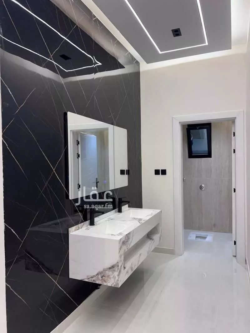 5 bedroom apartment in Al Difa 2