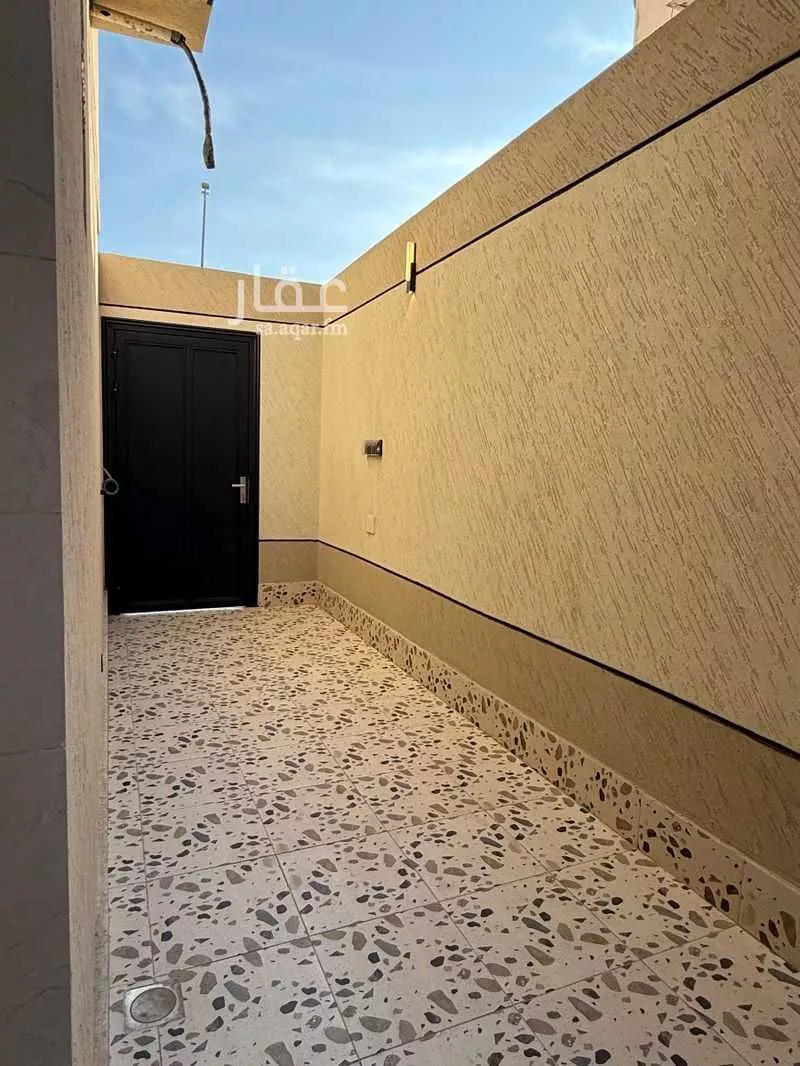 شقة 5 غرف في الدفاع 3