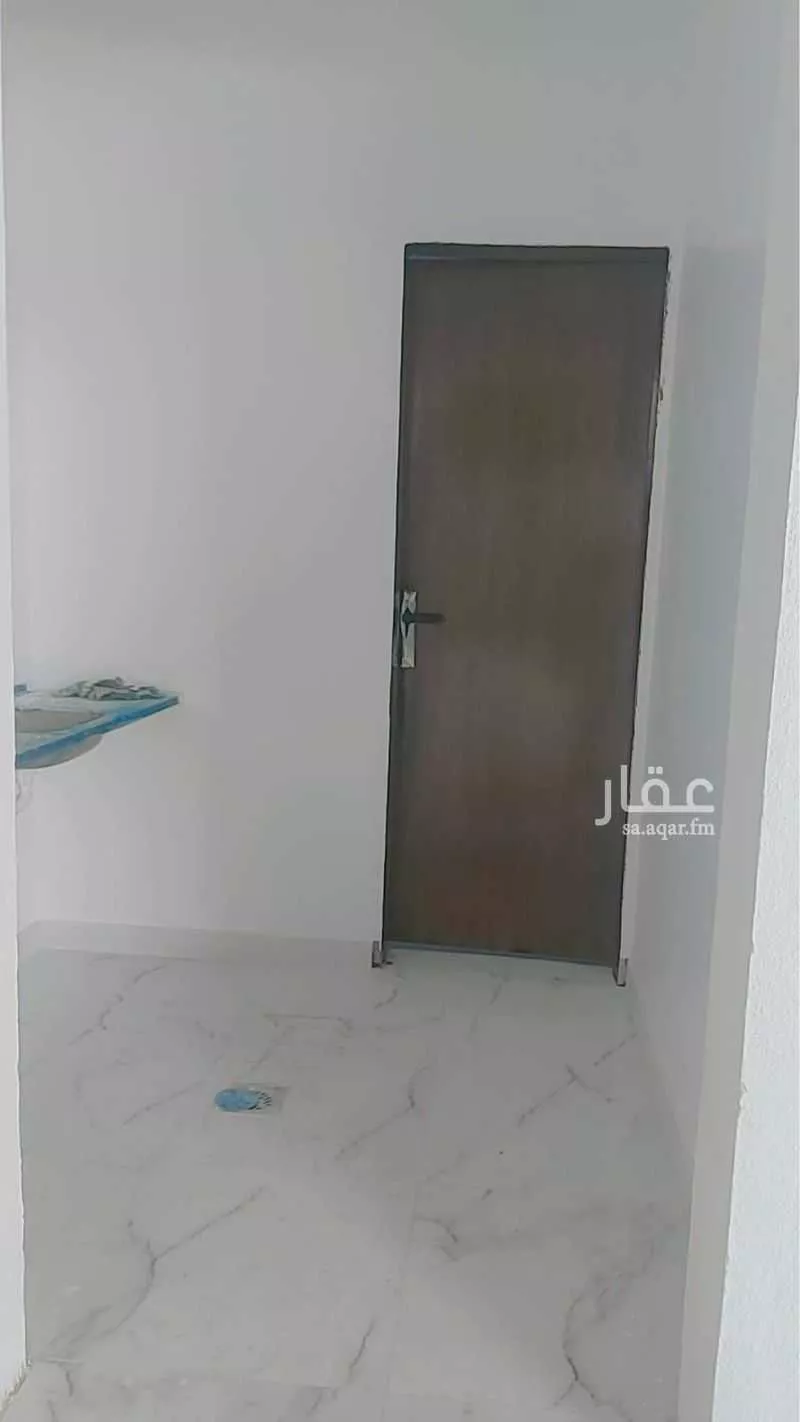 مستودع 1920 م² في السلي 2