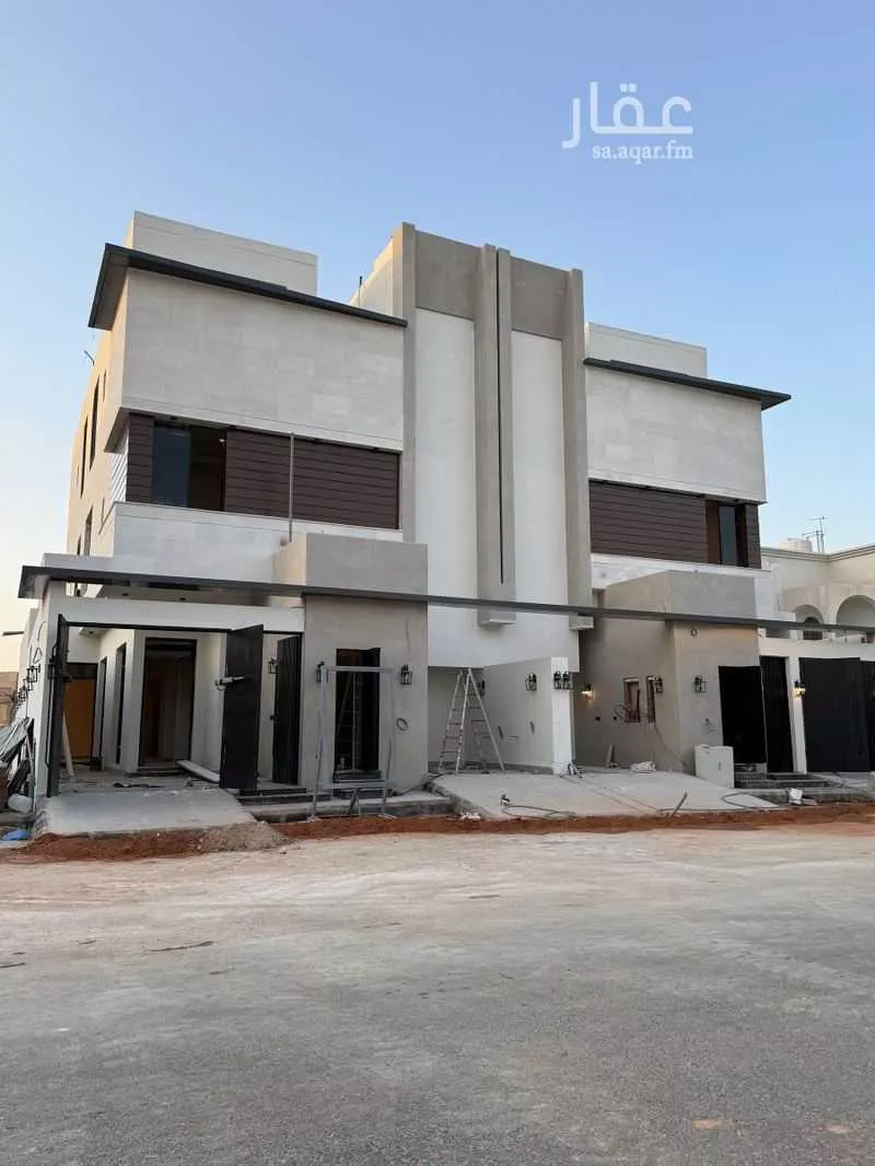 5 bedroom floor in Al Munsiyah