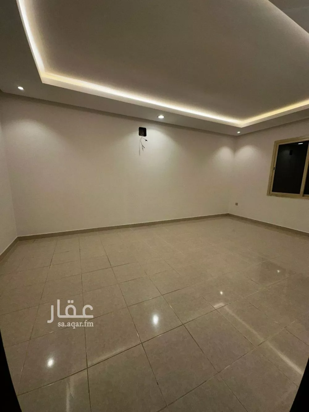 شقة 3 غرف في الملقا 5