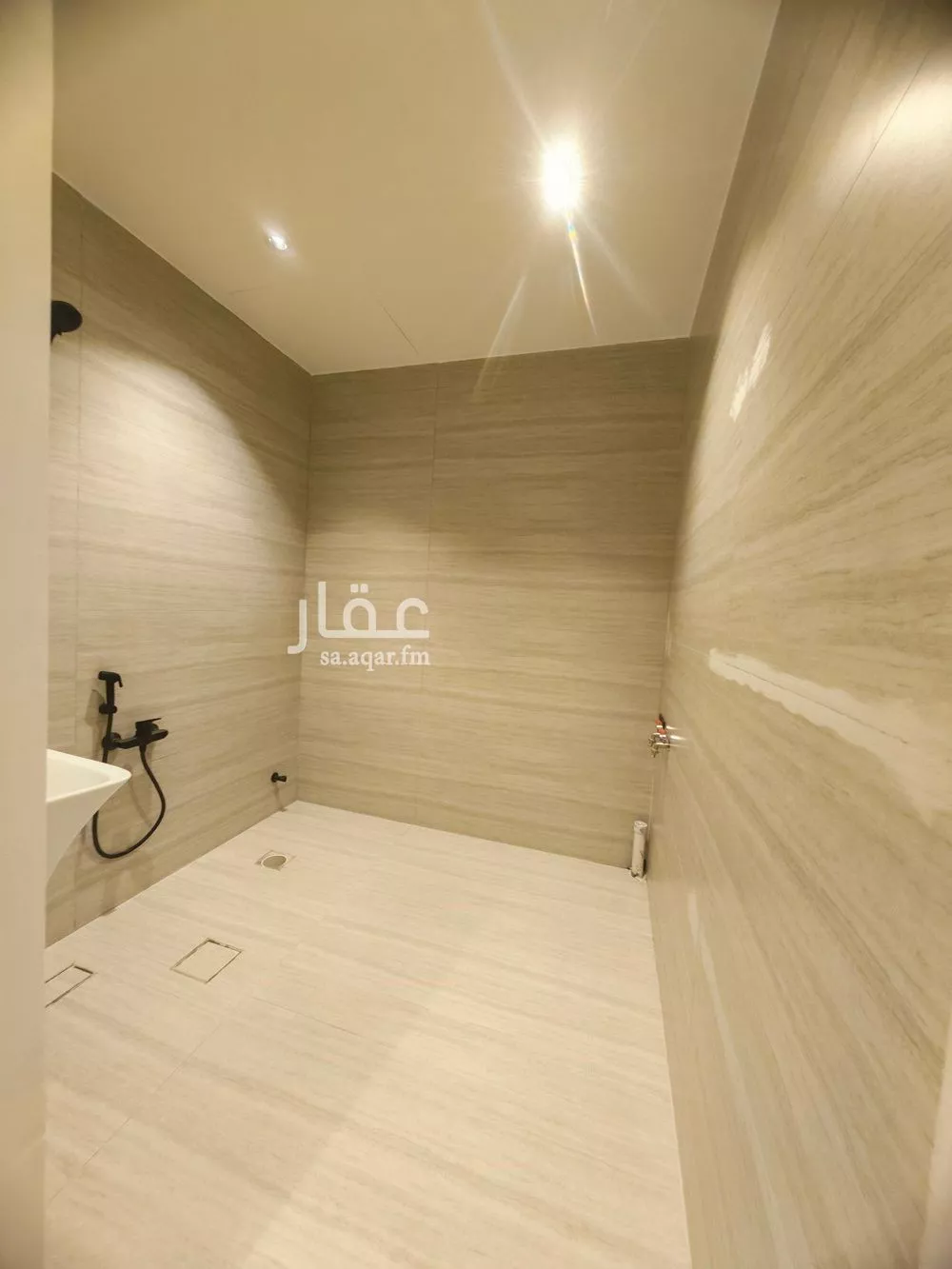 فيلا 4 غرف في النرجس 5