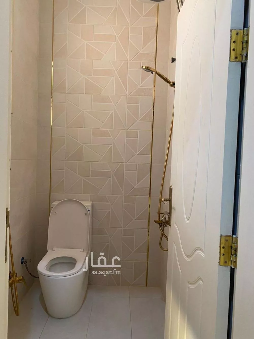 فيلا 5 غرف في العارض 5