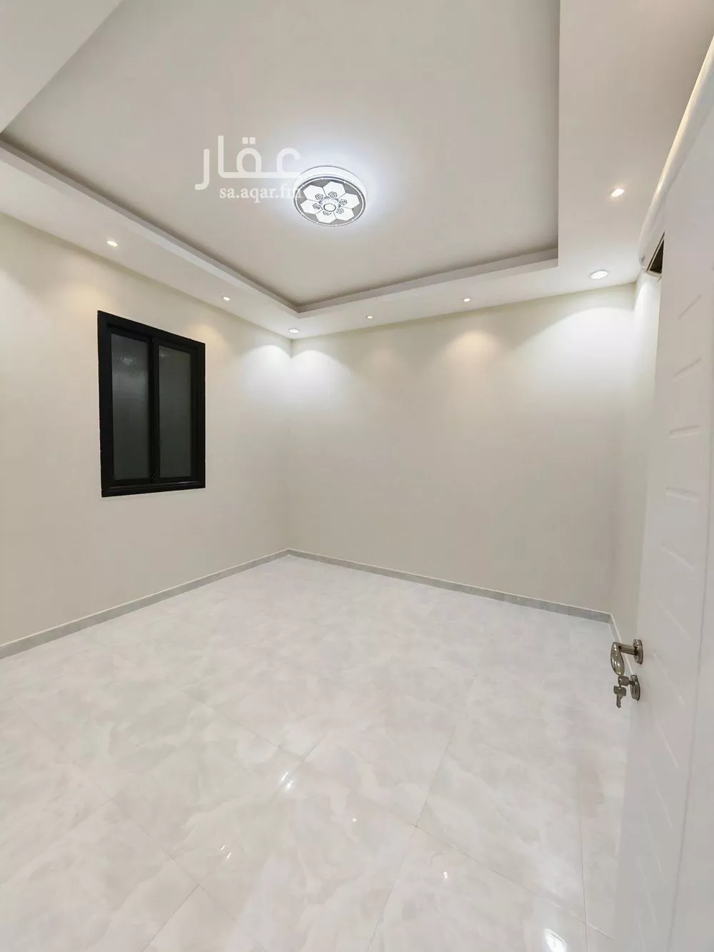 دور 3 غرف في العارض 5