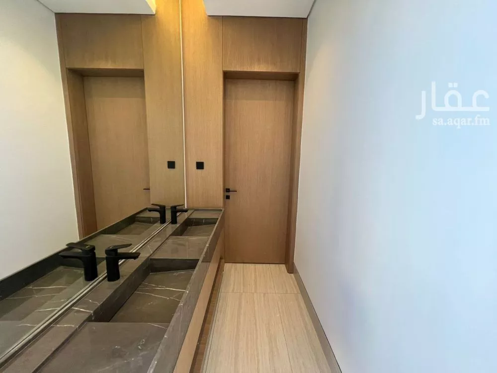 فيلا 4 غرف في النرجس 5