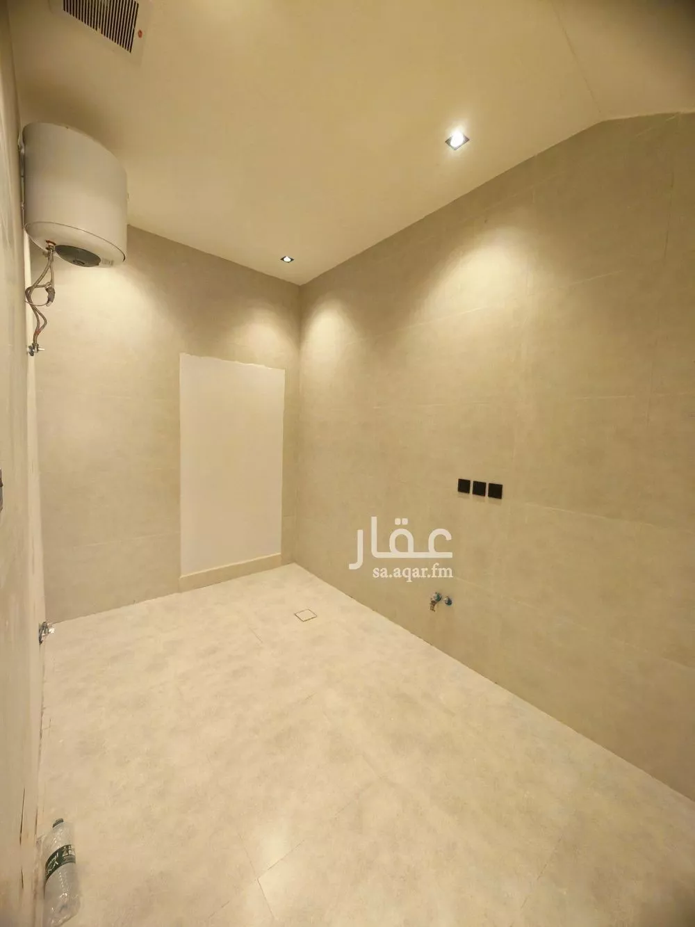 5 bedroom villa in Al Narjis 5