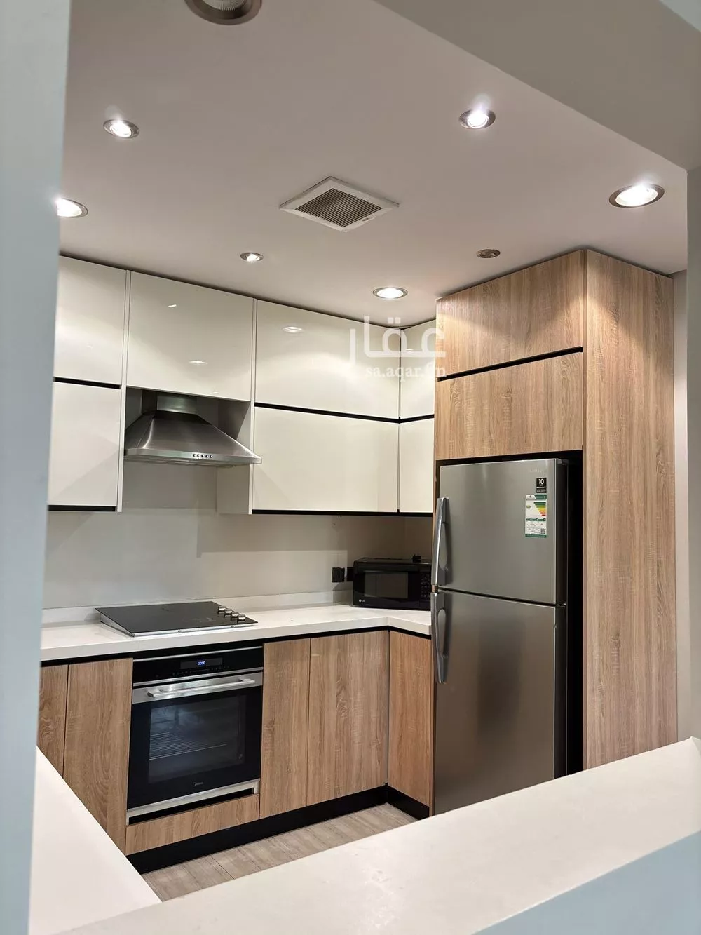 شقة 4 غرف في الملقا 3