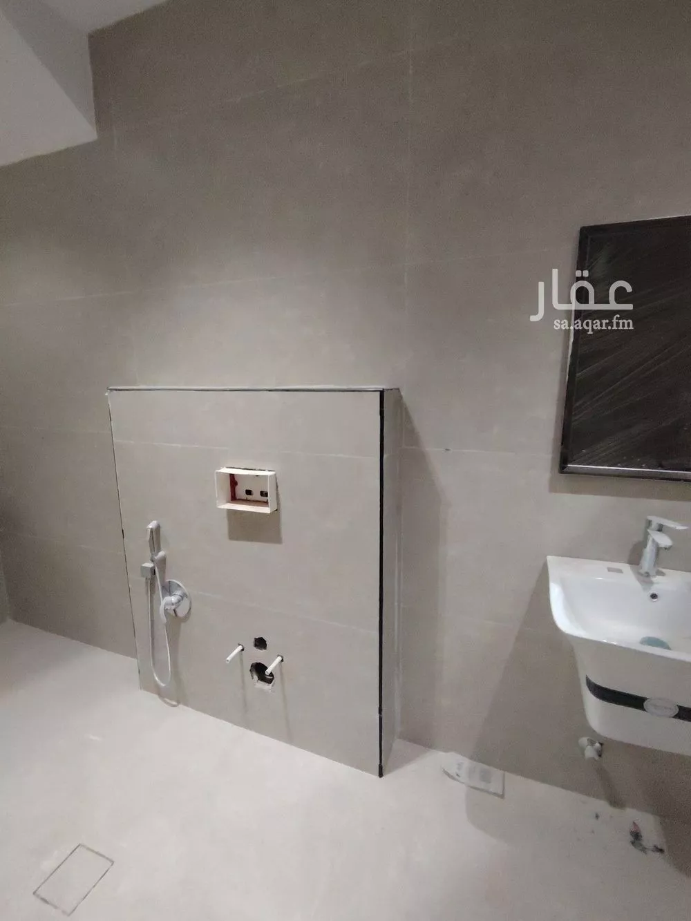 4 bedroom floor in Al Rimal 2