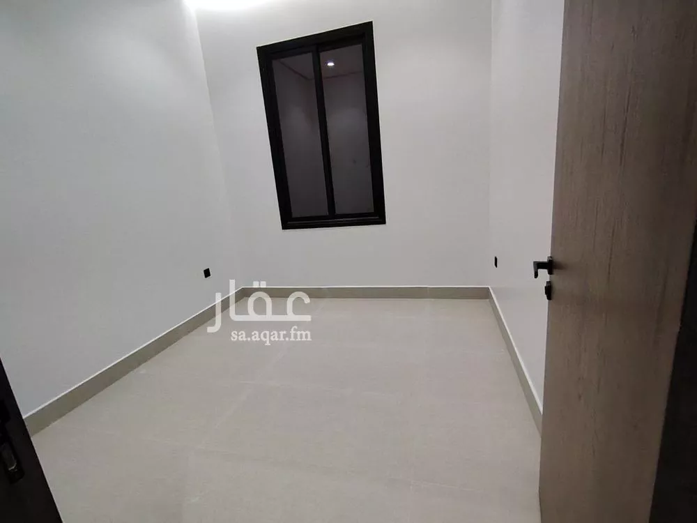 4 bedroom apartment in Al Maizilah, Riyadh 7