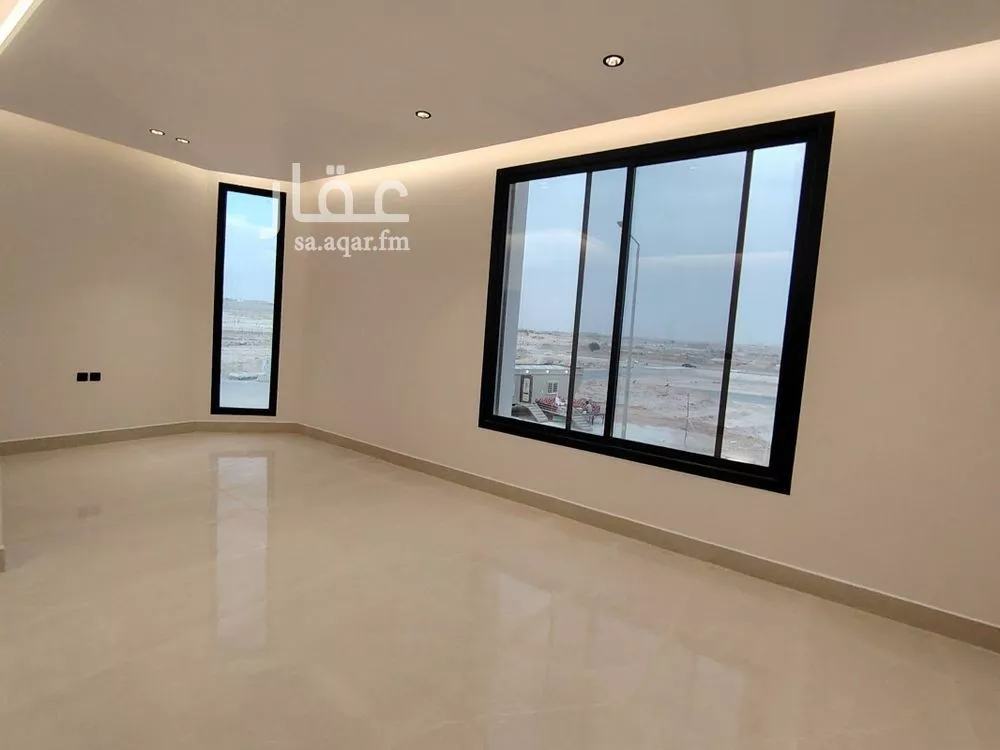 فيلا 4 غرف في الجنادرية 3