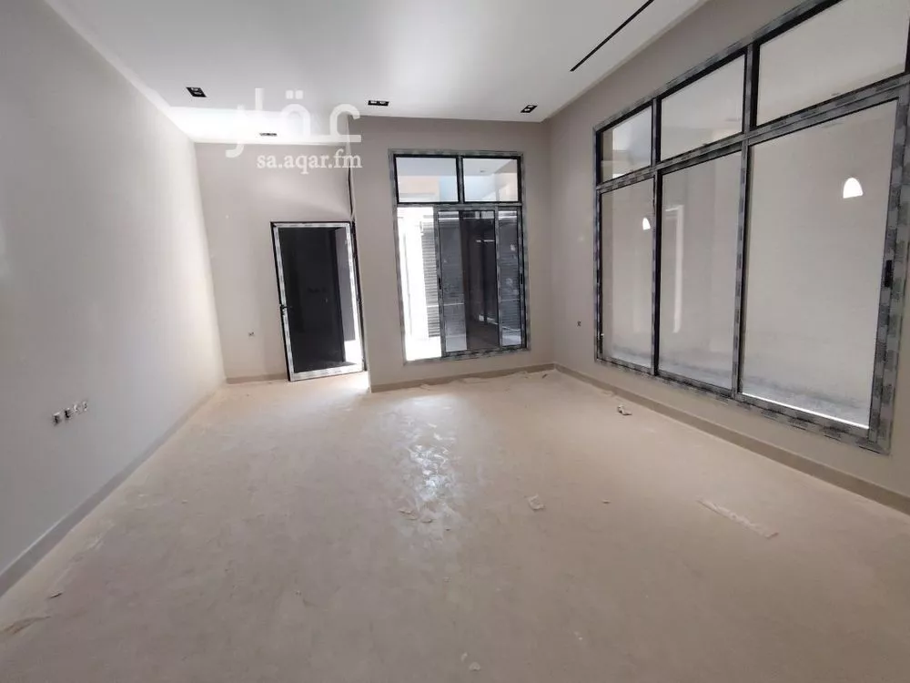 4 bedroom floor in Al Rimal 5