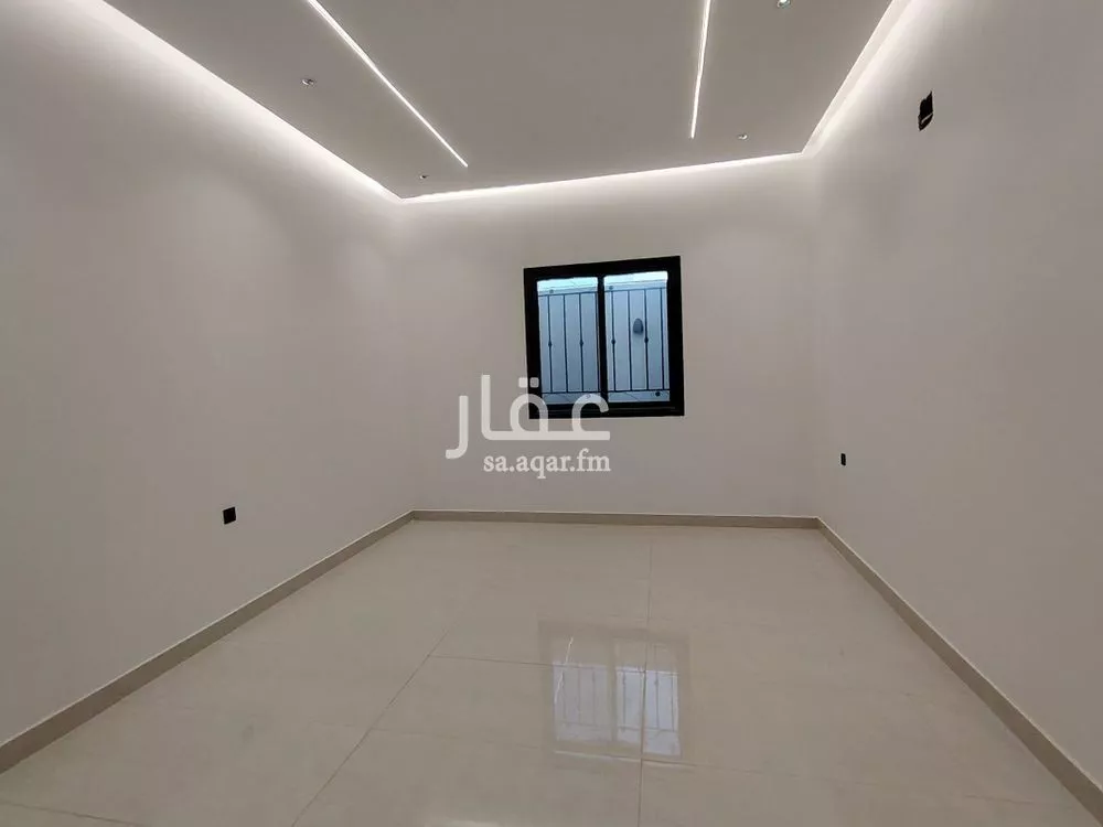 5 bedroom villa in Al Janadriyah 5
