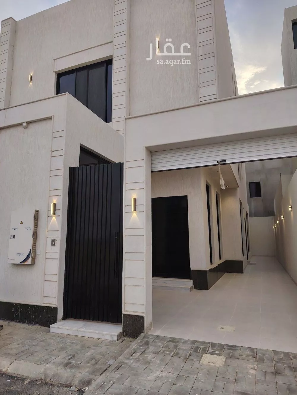 فيلا 4 غرف في الجنادرية 1