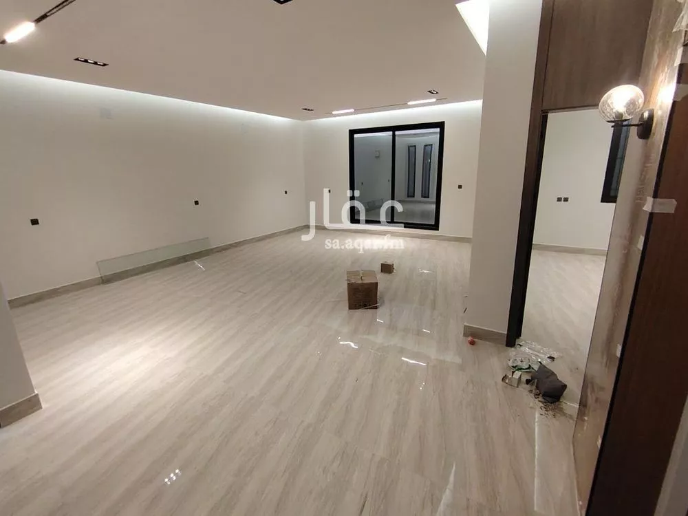 فيلا 5 غرف في الرمال 4