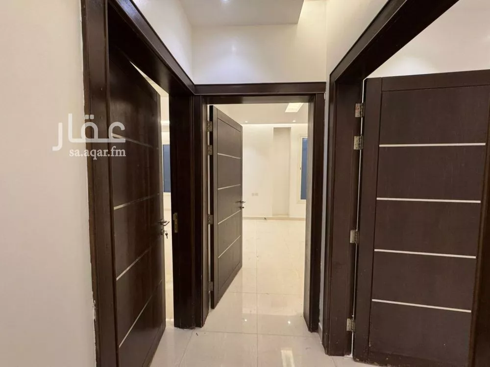 دوبلكس 7 غرف في النرجس 4