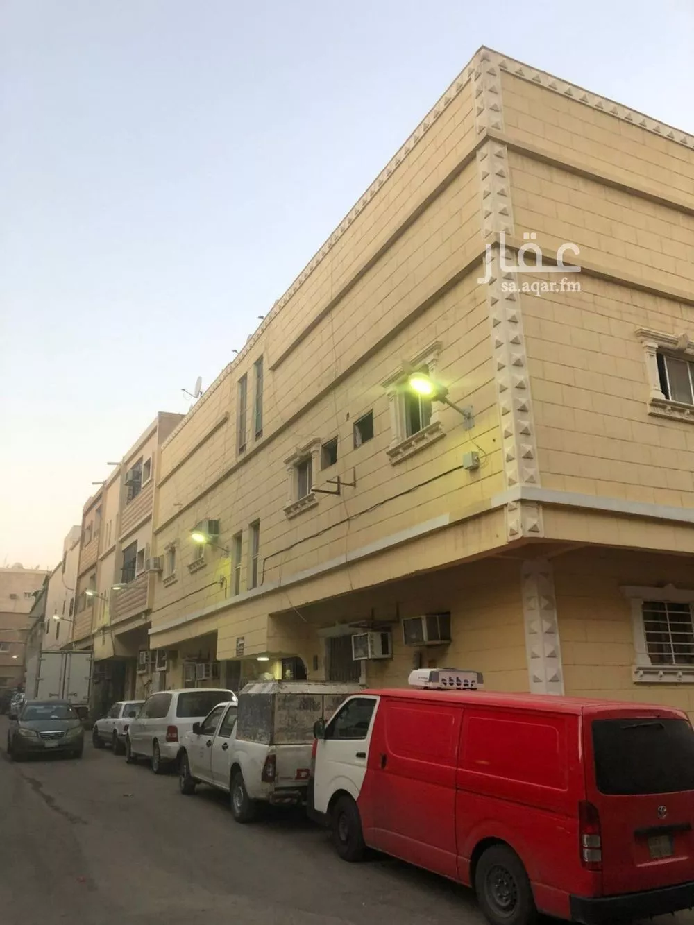 عمارة 270 م² في منفوحة 1