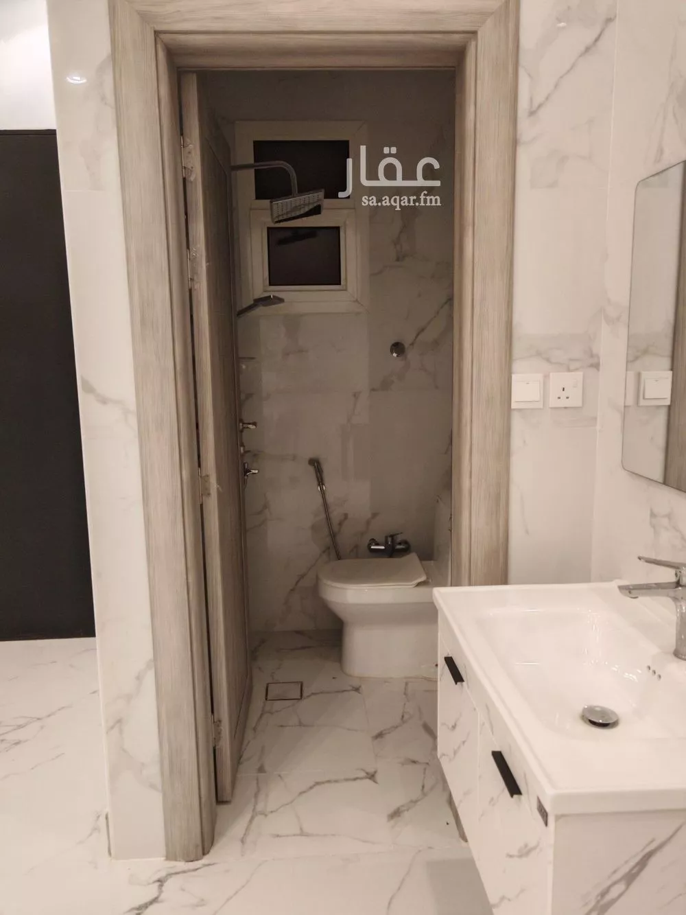 فيلا 7 غرف في العارض 2