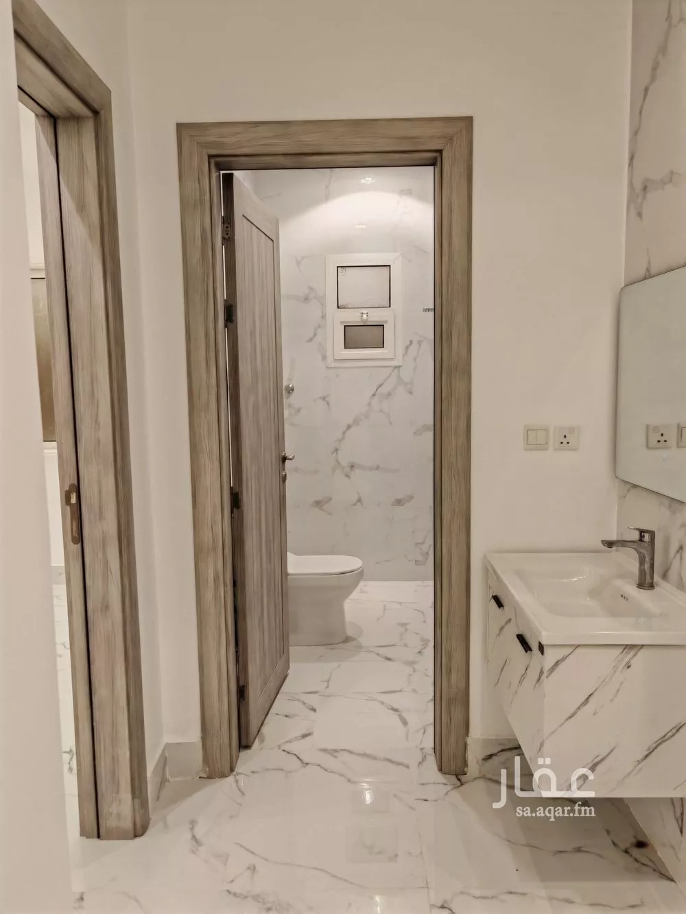 فيلا 7 غرف في العارض 1