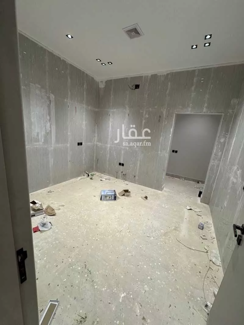 4 bedroom villa in Al Janadriyah, Riyadh 5