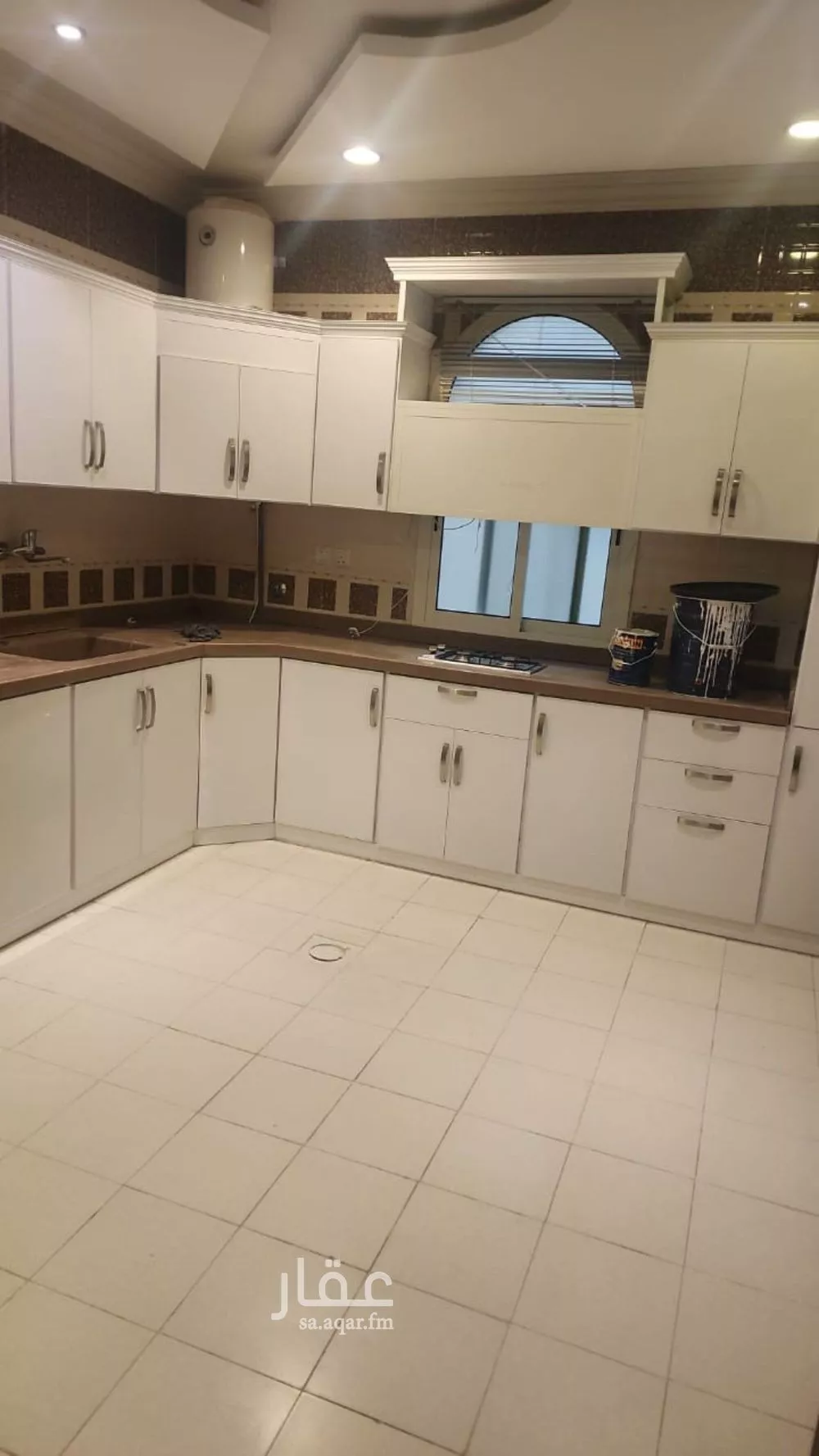 3 bedroom floor in Al Aqiq