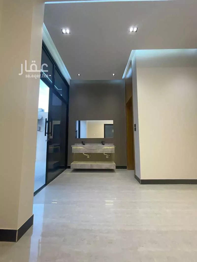 فيلا 9 غرف في الرمال 3