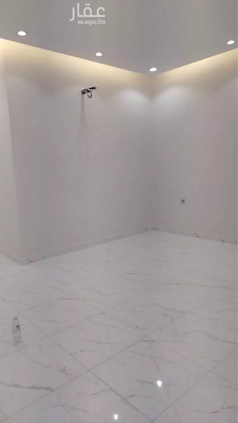 3 bedroom villa in Al Safwah, Jeddah 8
