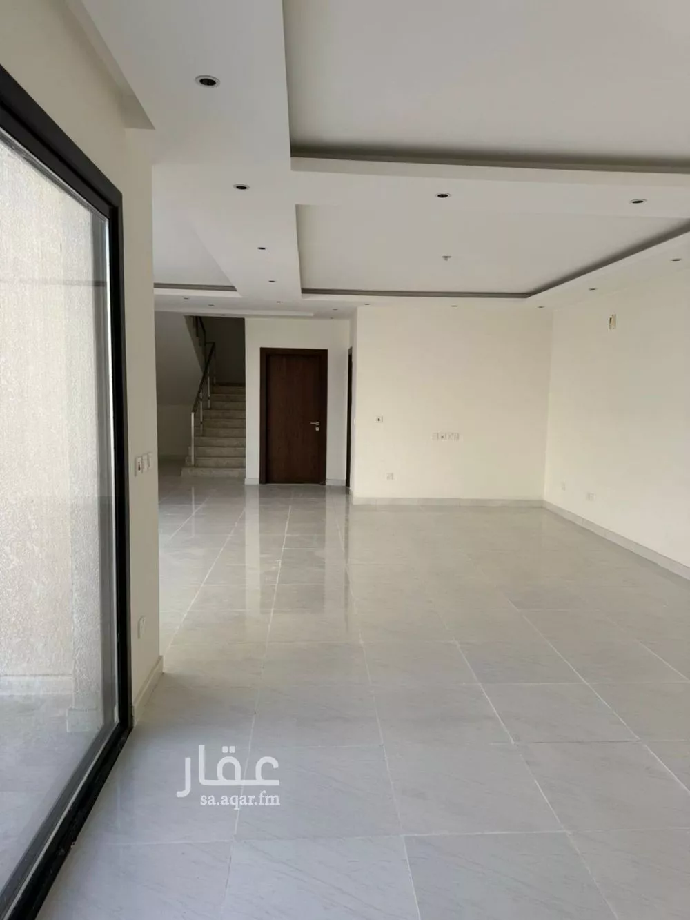 فيلا 4 غرف في الجنادرية 2