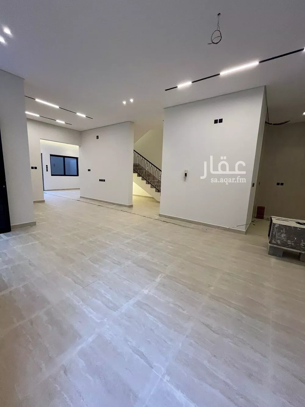 9 bedroom villa in Dhahrat Al Badiah, Riyadh 4
