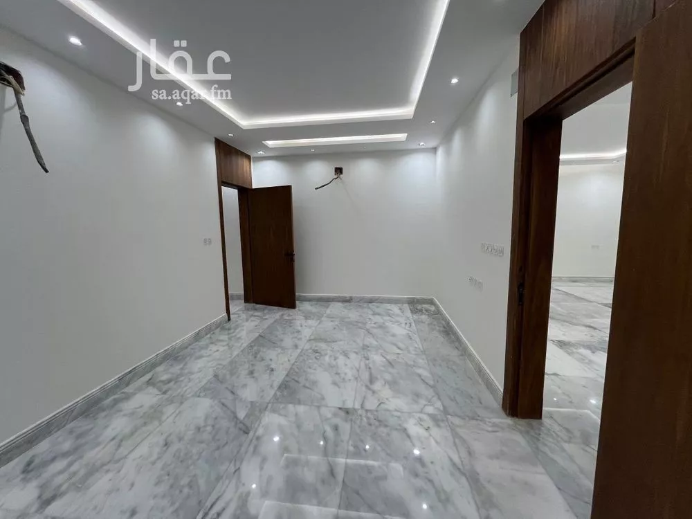 8 bedroom villa in Sultana, Riyadh 10