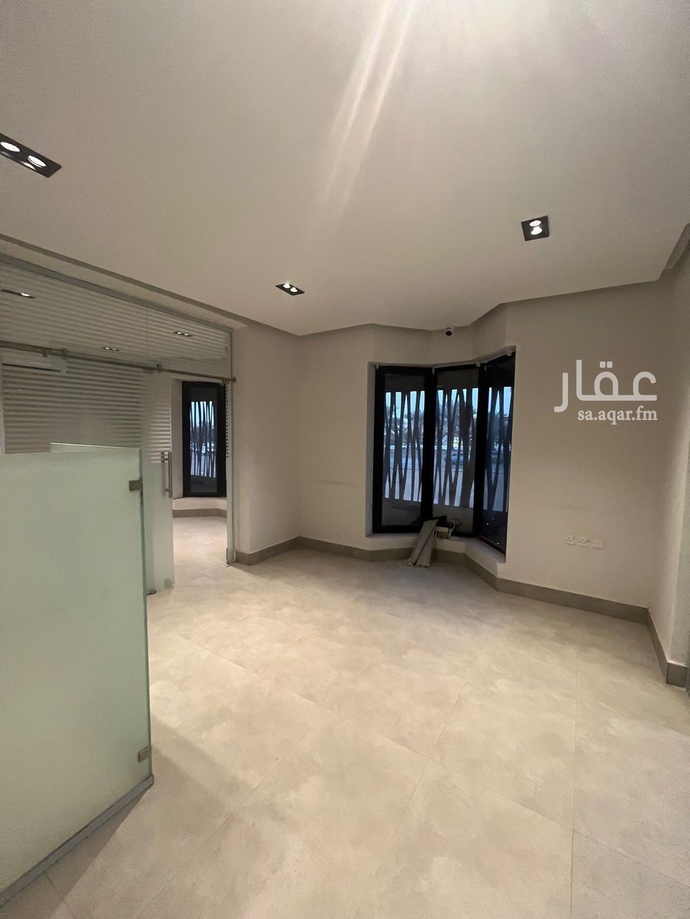 3 bedroom office in Shubra, Riyadh 4