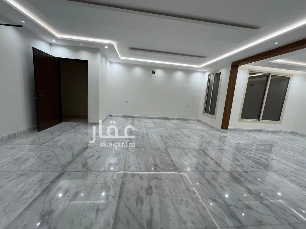 8 bedroom villa in Sultana, Riyadh 8