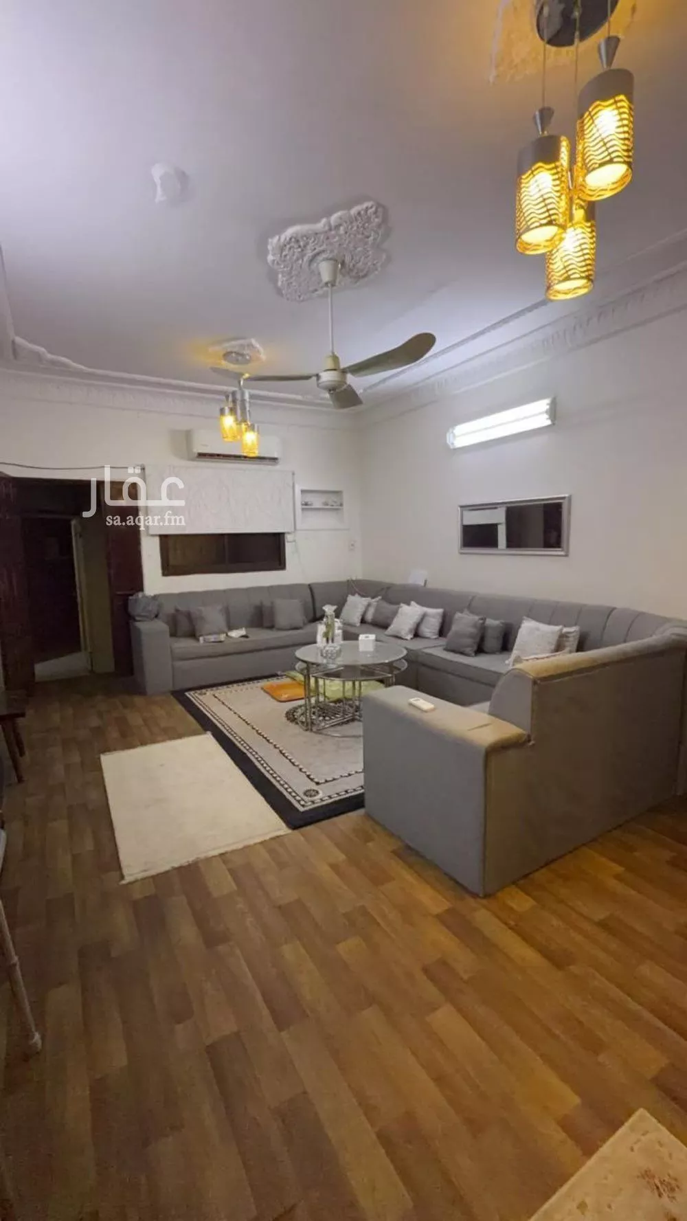 فيلا 11 غرف في الزهرة 4