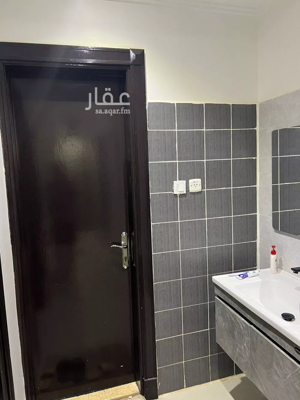 شقة 4 غرف في بدر 4