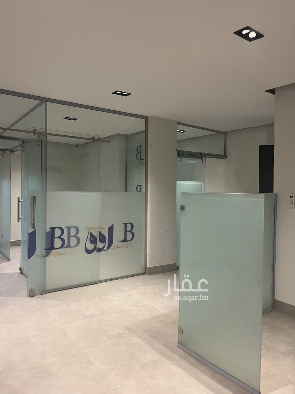 3 bedroom office in Shubra, Riyadh 7