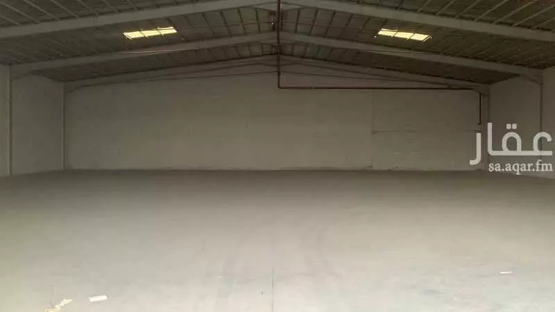 مستودع 198549 م² في السلي 5