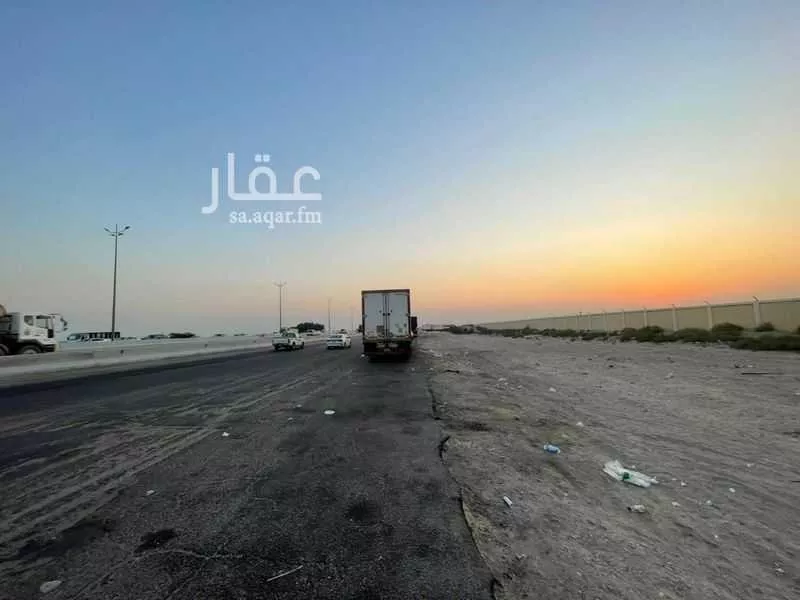 أرض 77215 م² في الأمل 2