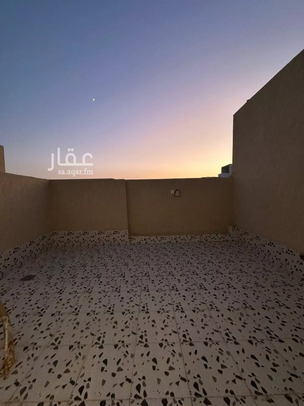 فيلا 6 غرف في الجنادرية 2