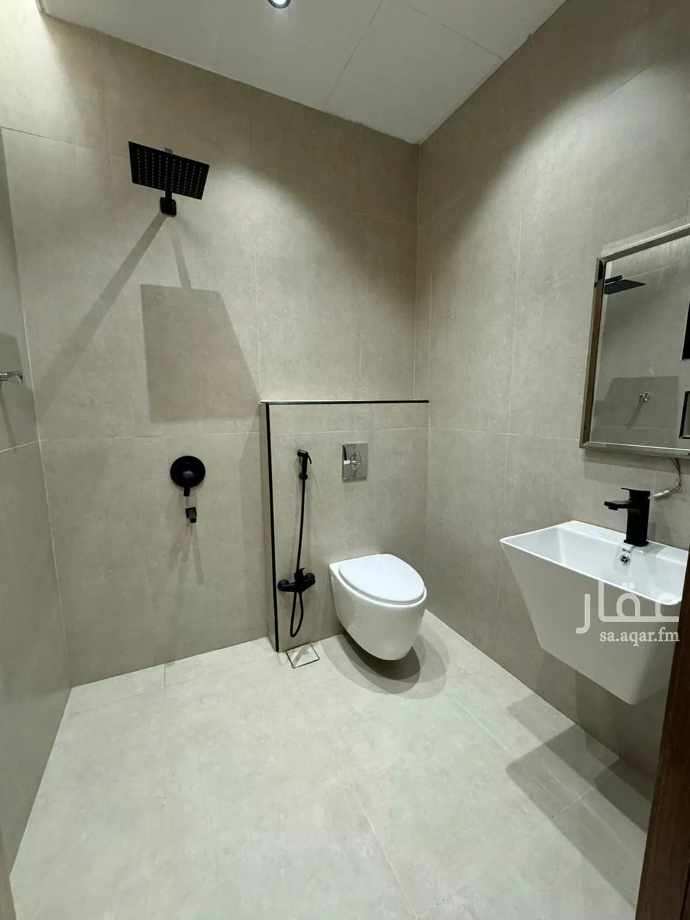 5 bedroom floor in Tuwaiq 4