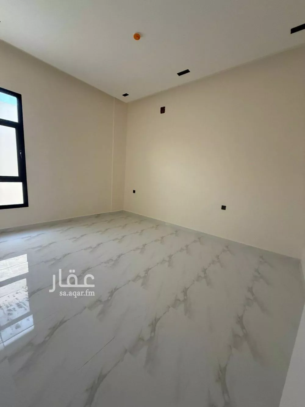 شقة 4 غرف في الزهرة 4