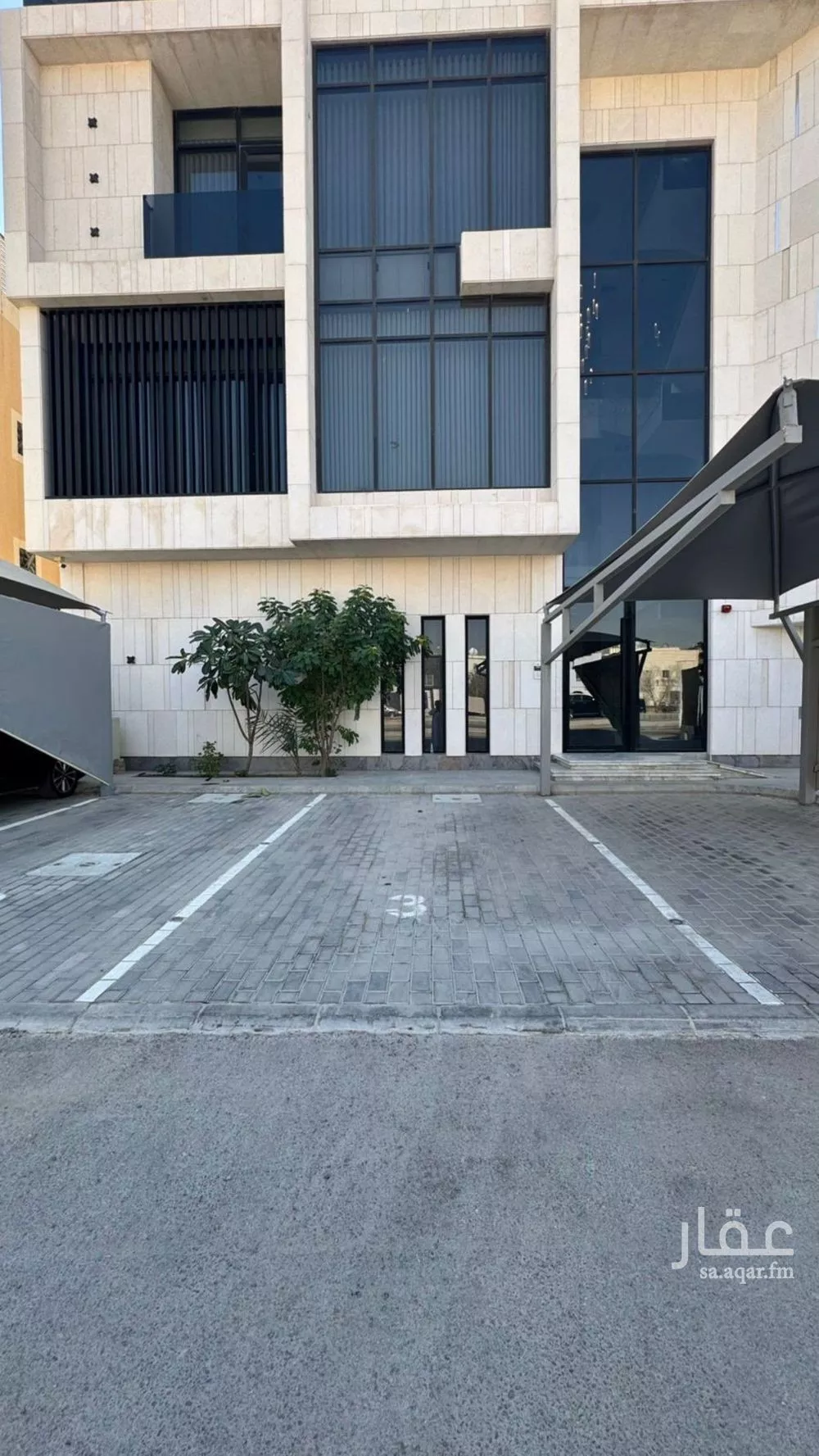 4 bedroom floor in Al Malqa 2