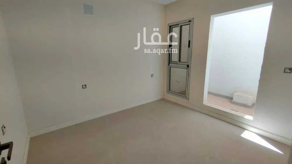 4 bedroom villa in Al Aridh, Riyadh 8