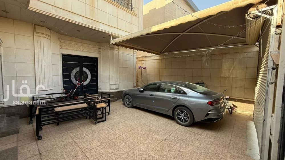 فيلا 5 غرف في الملقا 2