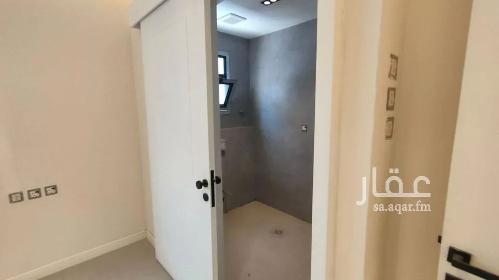 4 bedroom villa in Al Aridh, Riyadh 6