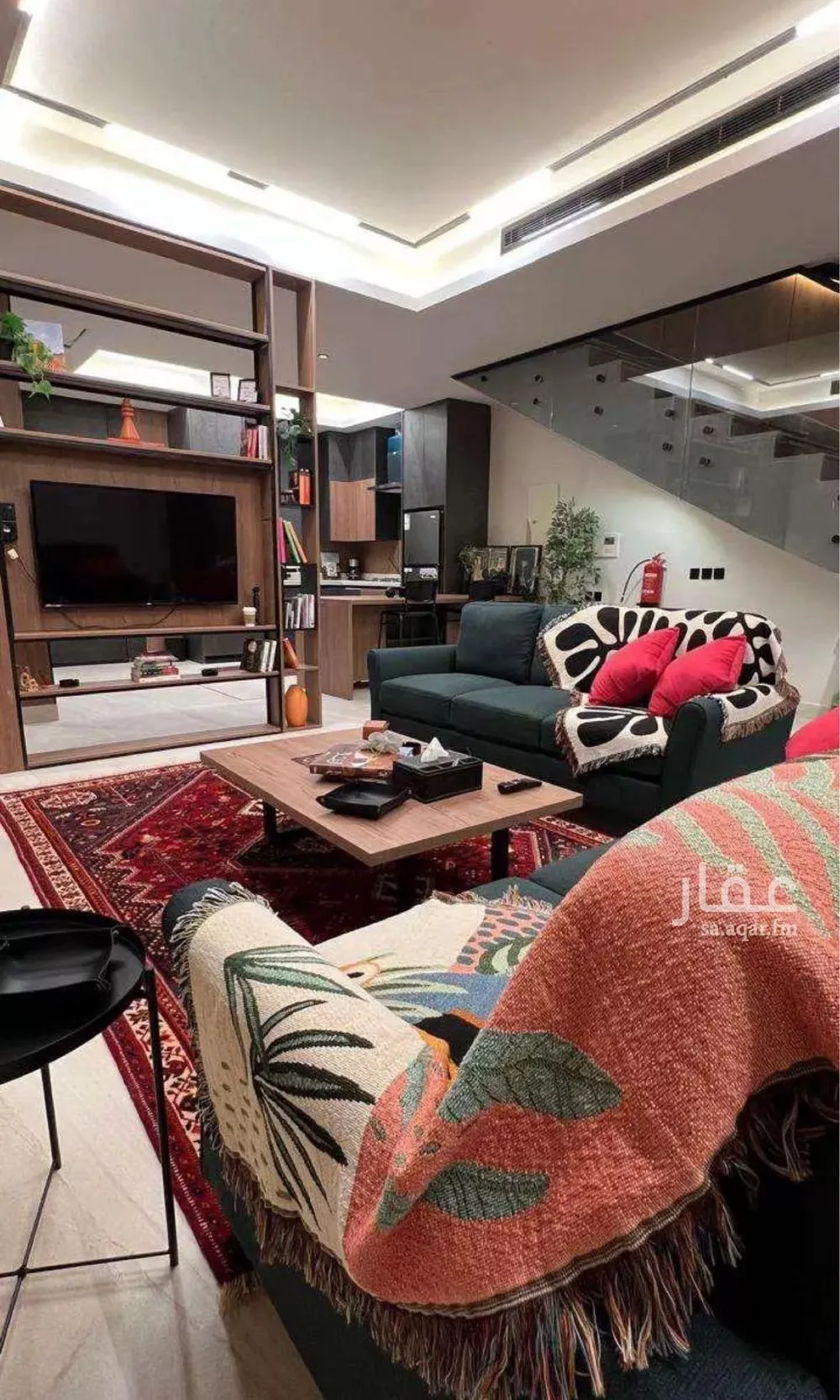 فيلا 5 غرف في العارض 1