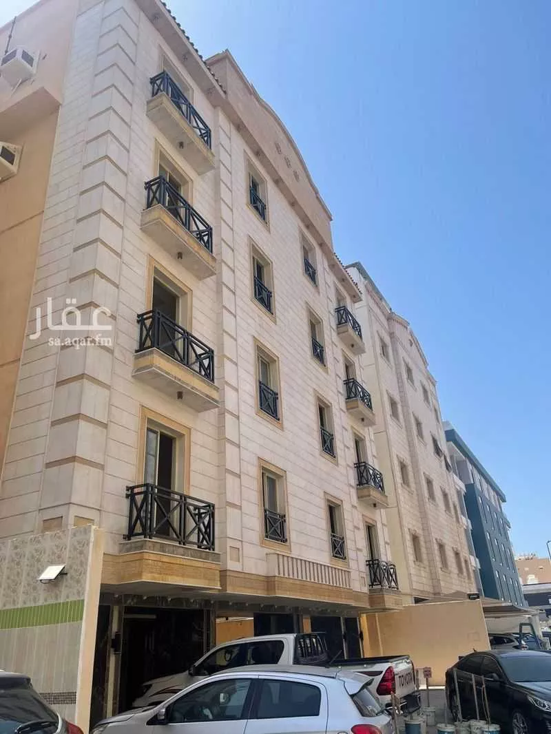 4 bedroom building in Al Nahda, Jeddah 11
