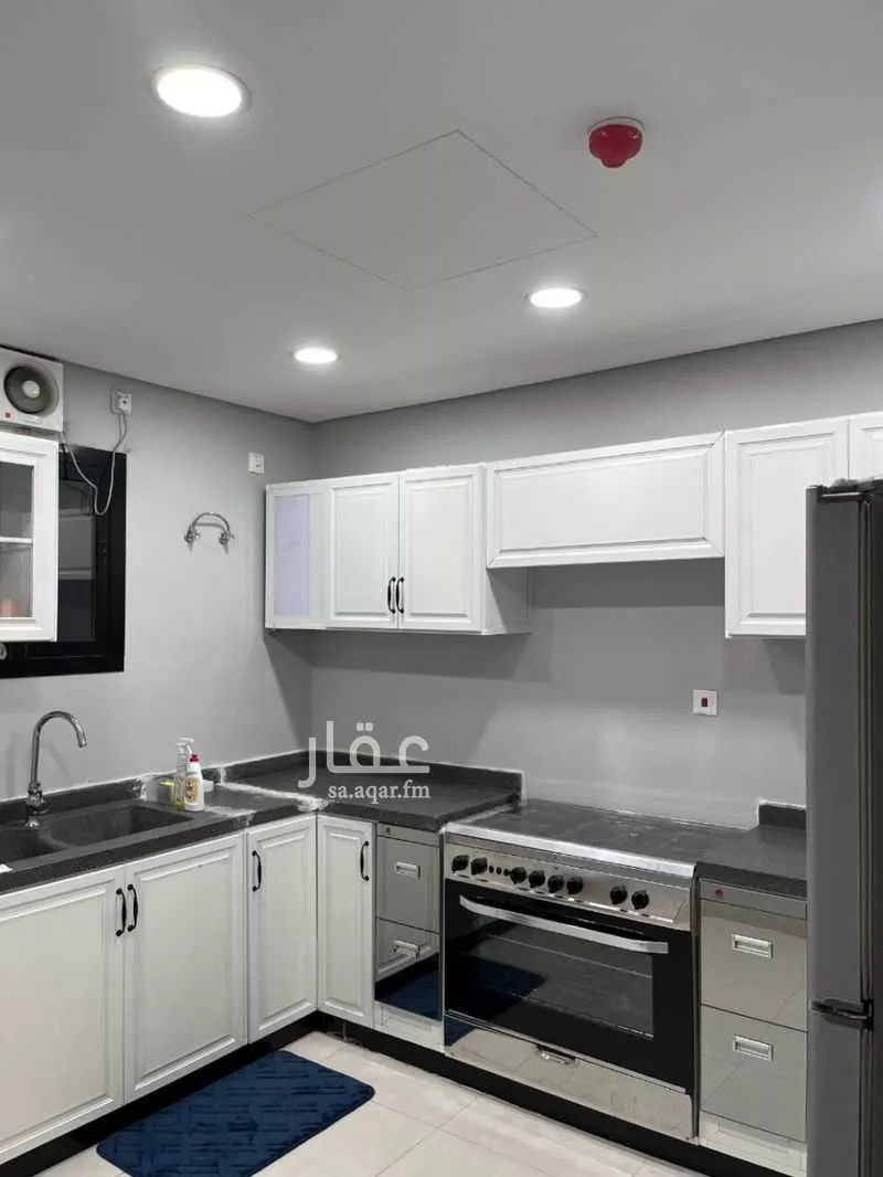 شقة 4 غرف في الملك فهد 4