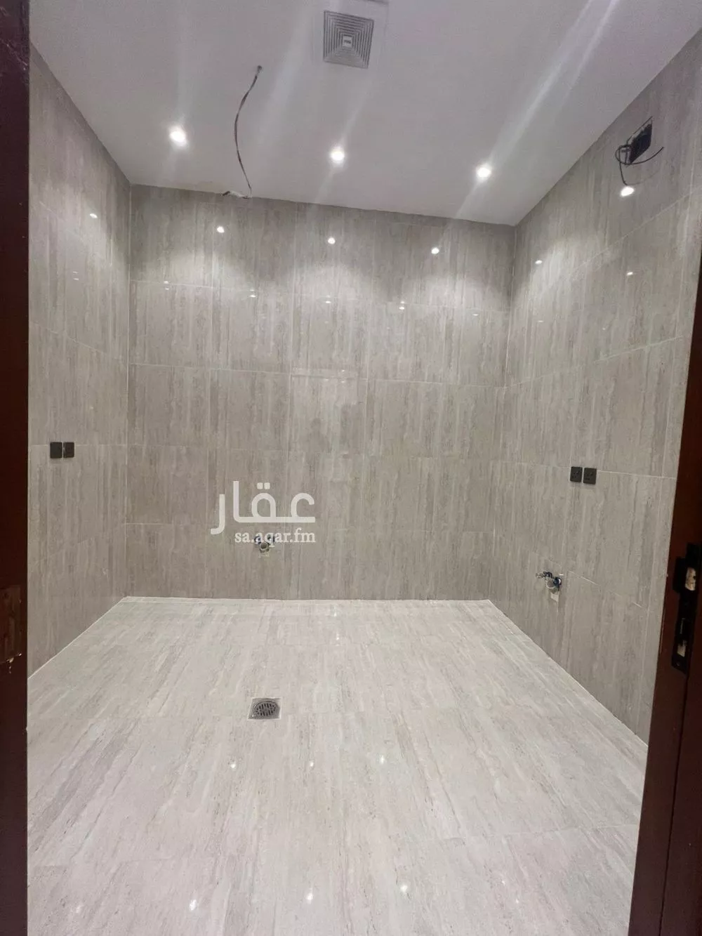 4 bedroom apartment in Okaz, Riyadh 15